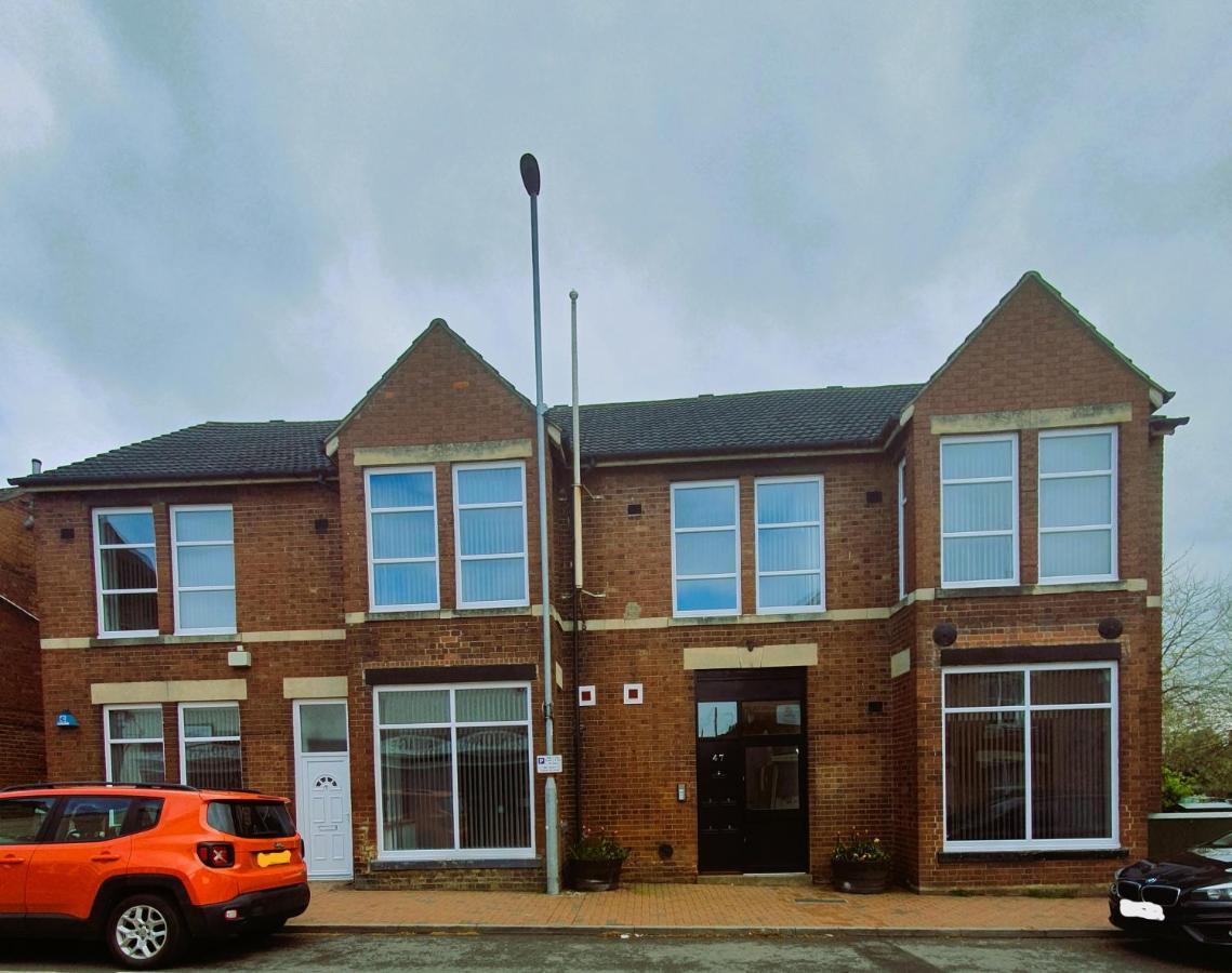 1 & 2 Bed Apartments - Desborough, Kettering, Cosy, Parking, Family, Wifi Zewnętrze zdjęcie