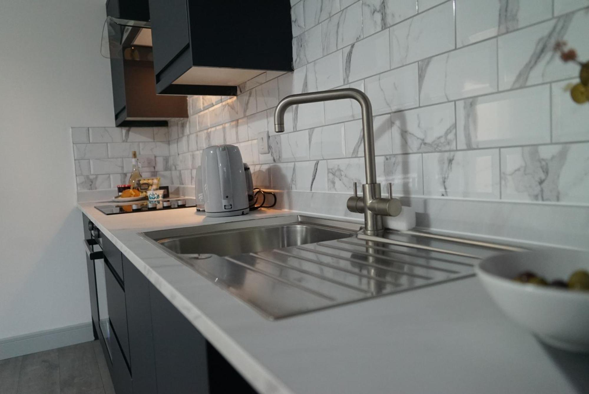 1 & 2 Bed Apartments - Desborough, Kettering, Cosy, Parking, Family, Wifi Zewnętrze zdjęcie
