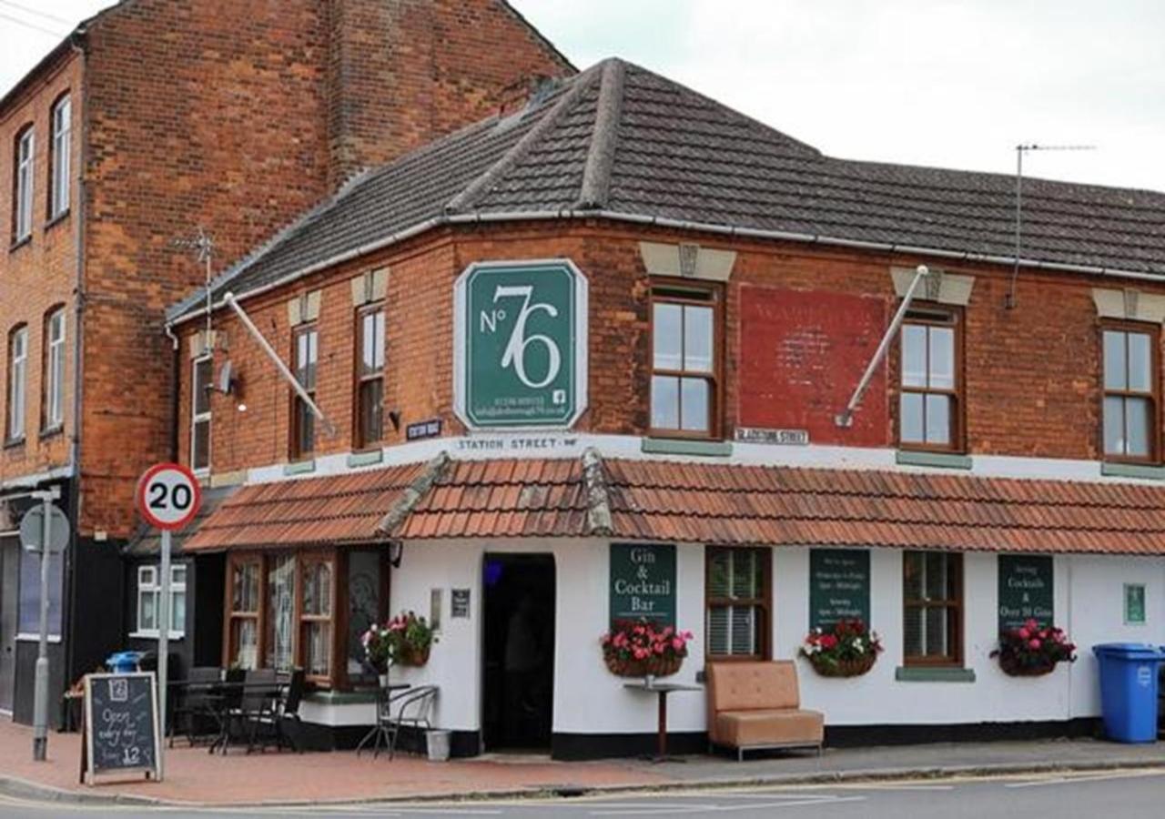 1 & 2 Bed Apartments - Desborough, Kettering, Cosy, Parking, Family, Wifi Zewnętrze zdjęcie